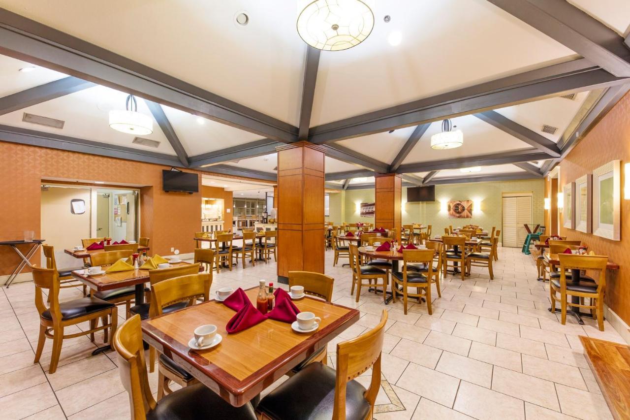Holiday Inn Austin Midtown By Ihg Bagian luar foto