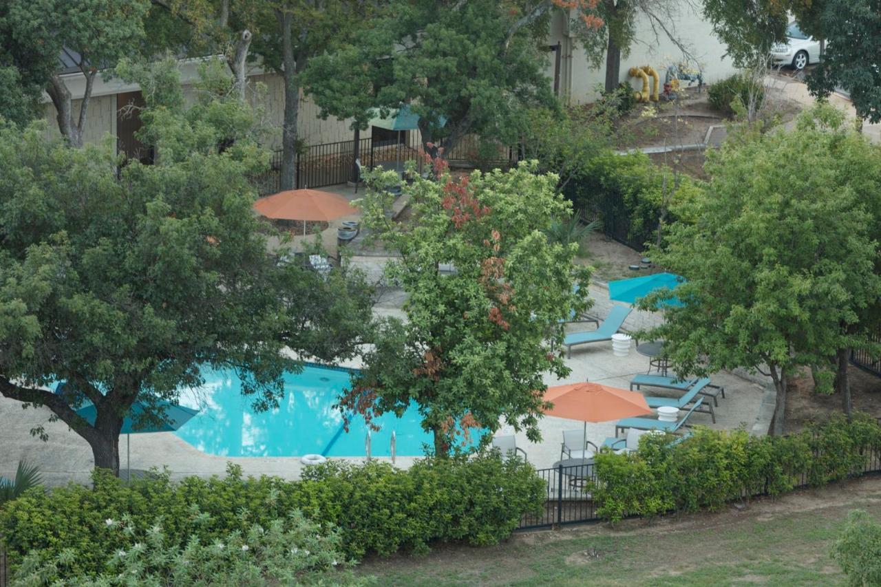 Holiday Inn Austin Midtown By Ihg Bagian luar foto