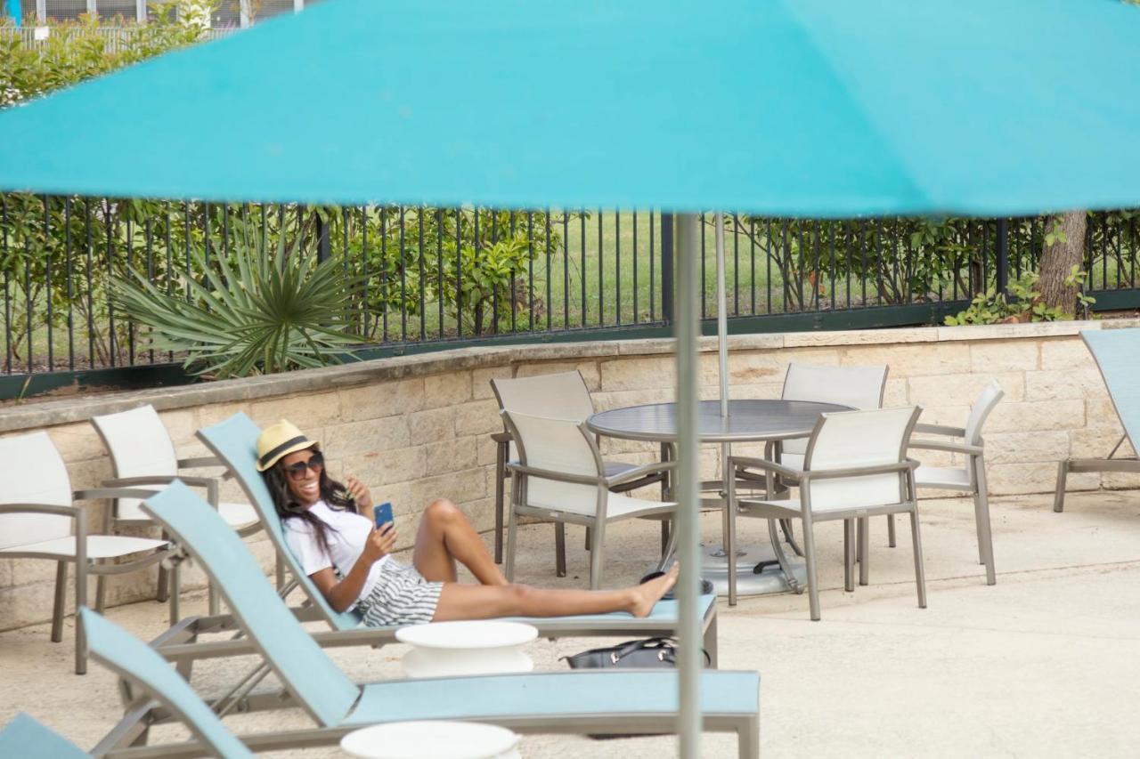 Holiday Inn Austin Midtown By Ihg Bagian luar foto